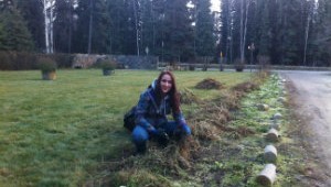 Courtney-gardening-300x170